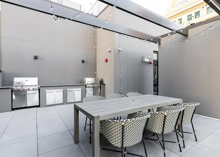 Apartment Loop 1br W Lounge Gym Roof Nr L Chi-693 *